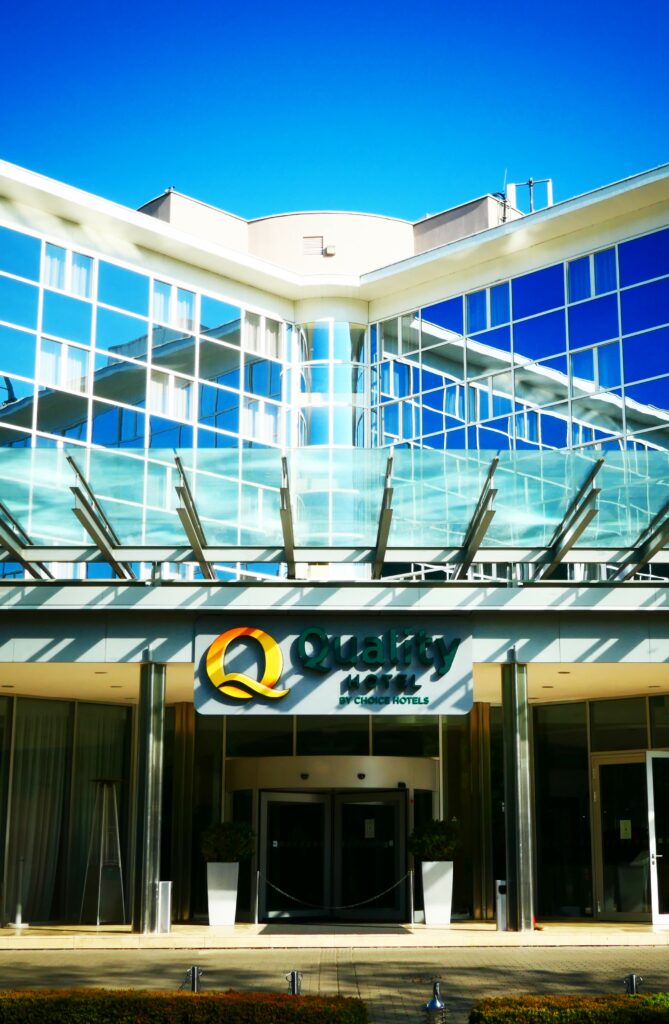 Main entrance to the quality hotel