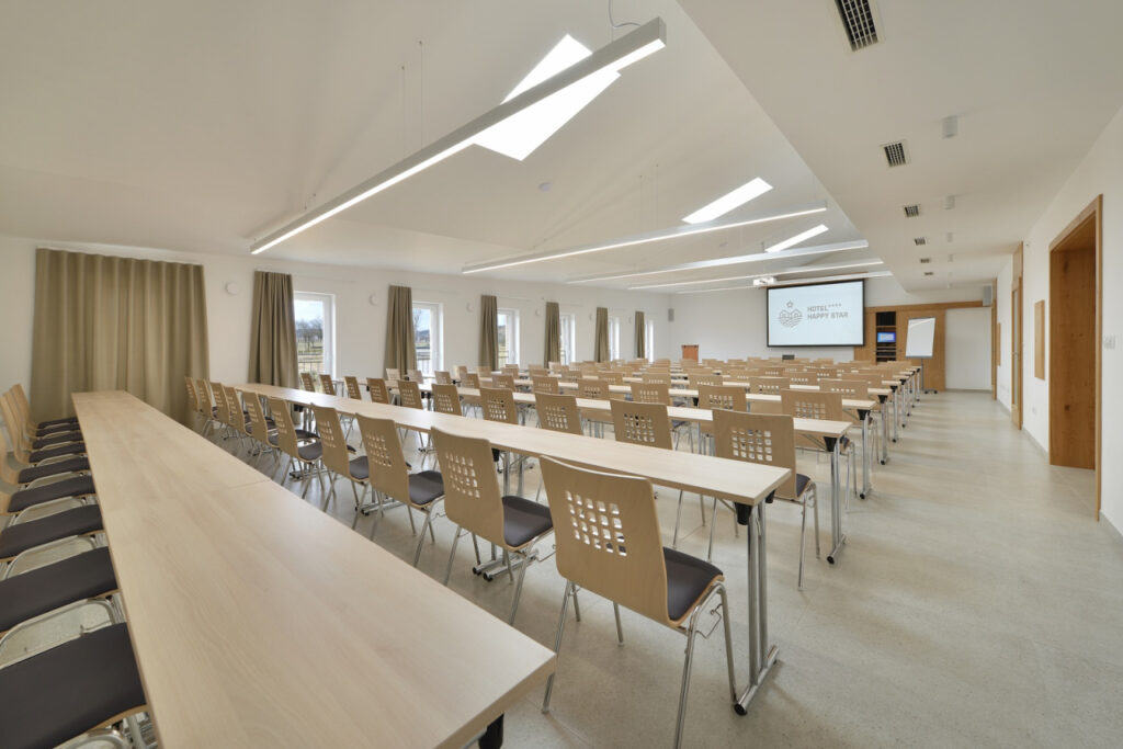 The conference room in Happy star hotel with school-styled seating